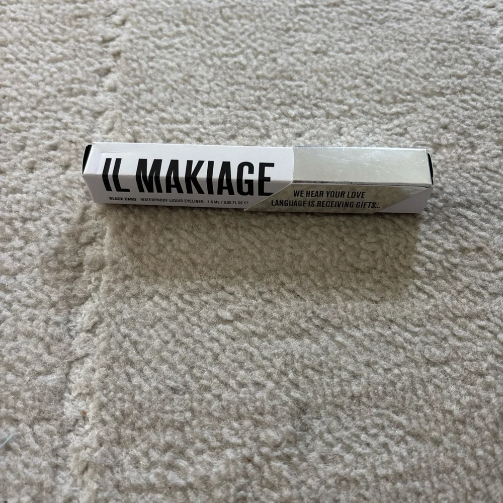 IL MAKIAGE Black Card Liquid Eyeliner